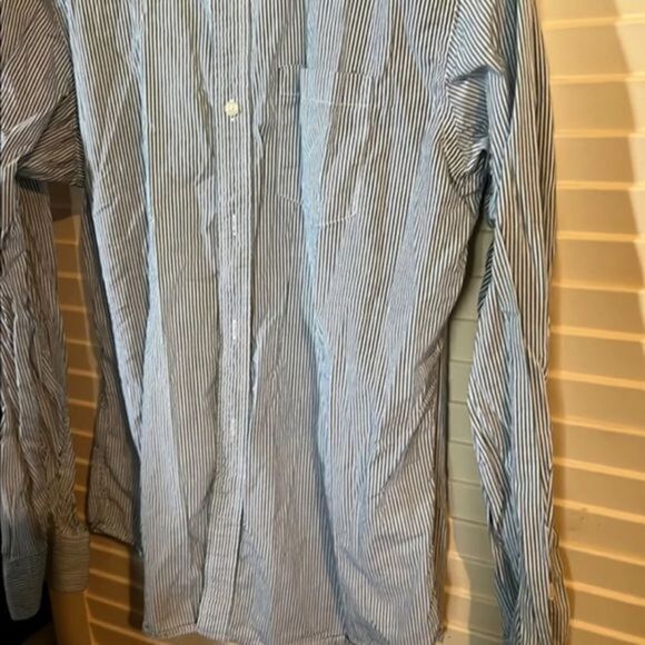 Old navy striped button down shirt - Picture 2 of 5